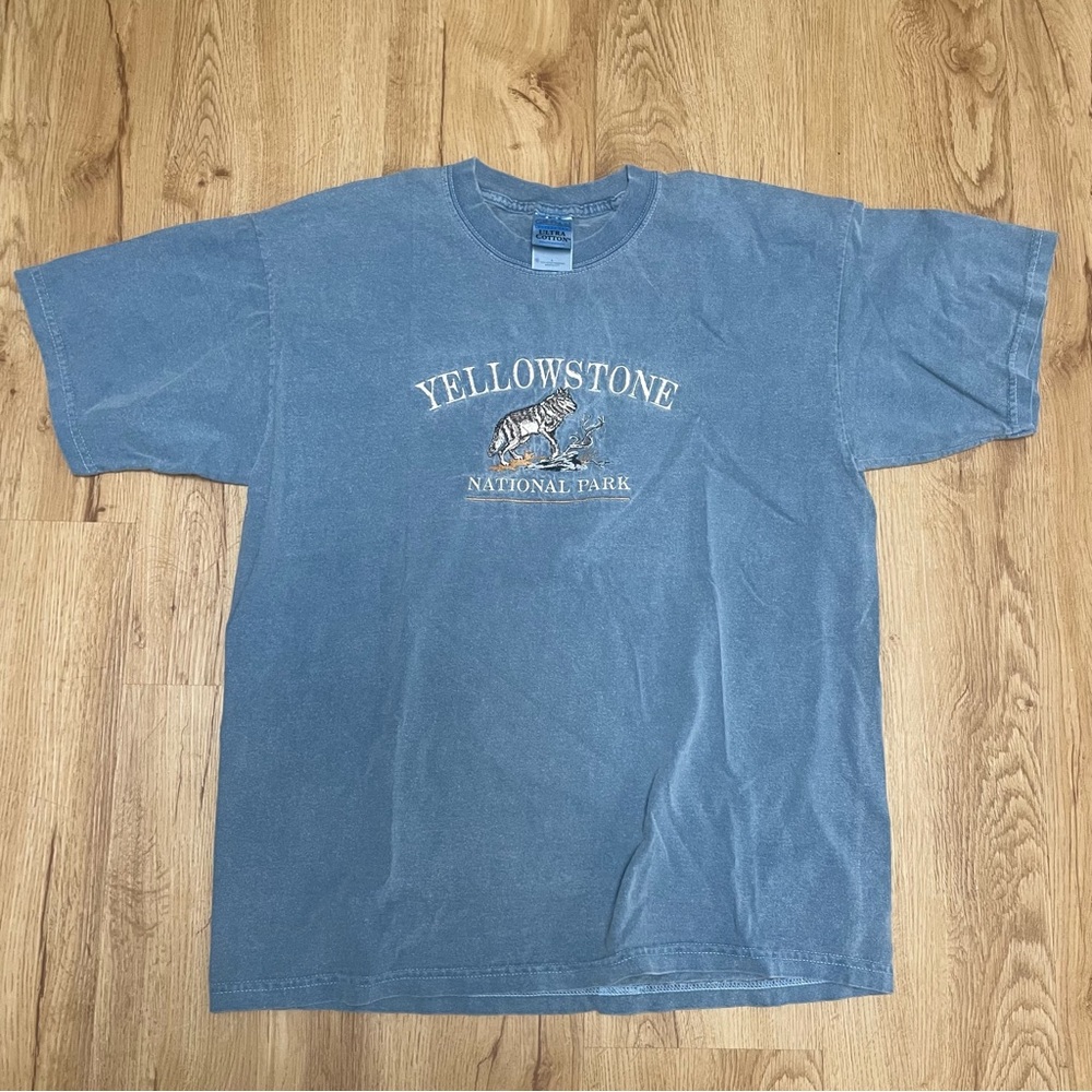 Vintage Yellowstone National Park T-Shirt